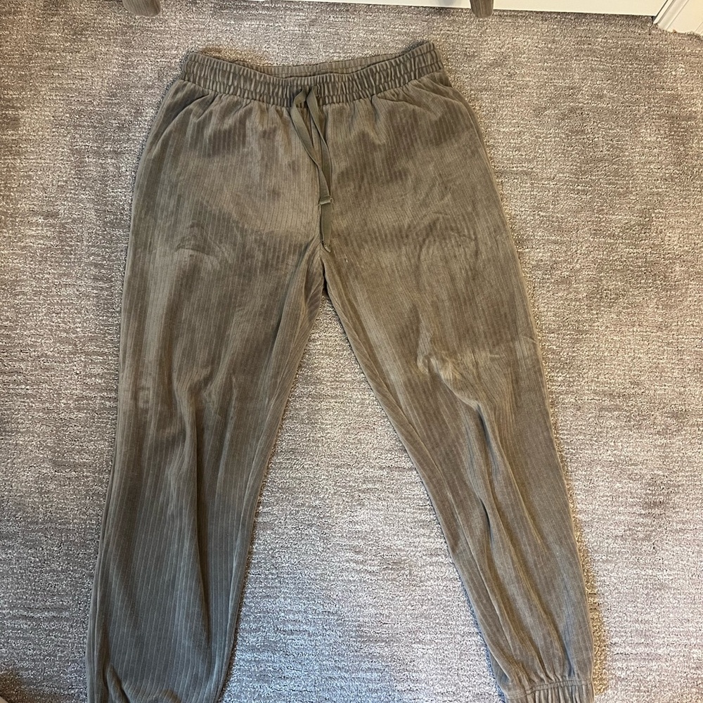 H&M Ribbed Pajama Set - Picture 3 of 5
